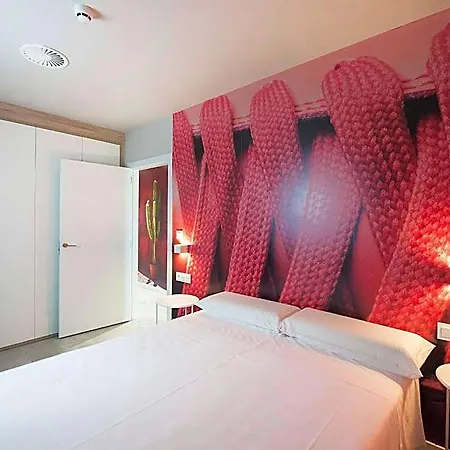 Aparthotel Divan 4*