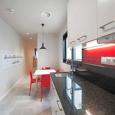 Divan Aparthotel 4*