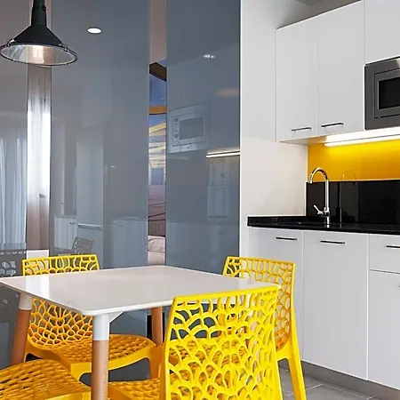 Divan Aparthotel 4*