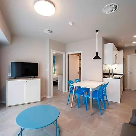 Divan Aparthotel 4*
