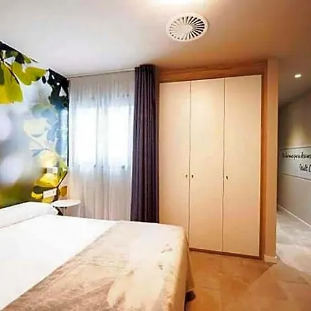 Aparthotel Divan 4*