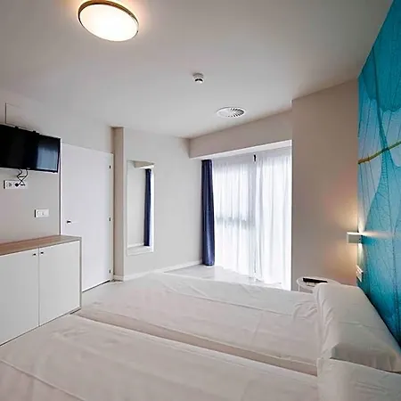 Aparthotel Divan 4*