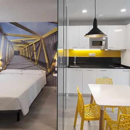 Aparthotel Divan 4*