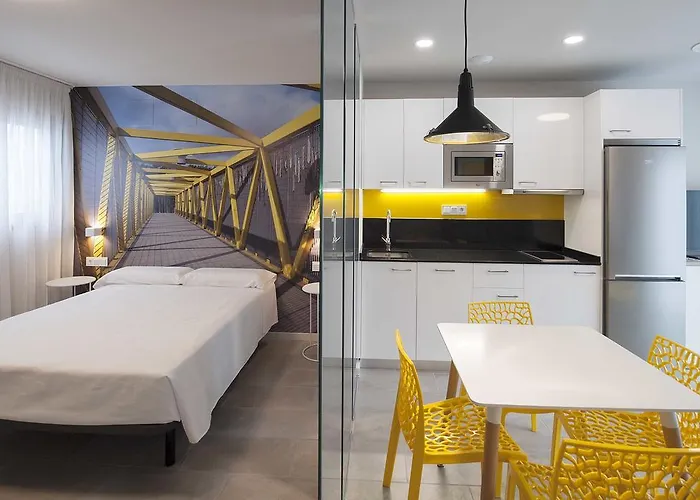 Apartahotel Divan 4*